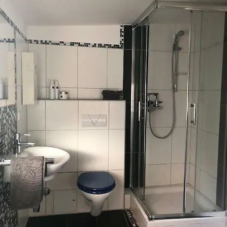 Ferienwohnung Am Schloß Eller - Karlsruher Strasse Düsseldorf