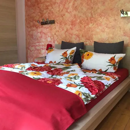 Ferienwohnung Am Schloß Eller - Karlsruher Strasse