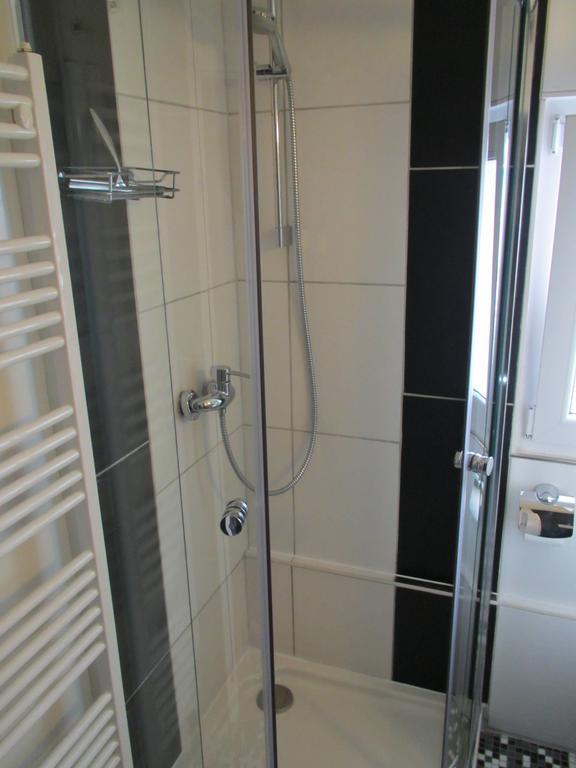 Apartment Ferienwohnung Am Schloß Eller - Karlsruher Strasse Düsseldorf